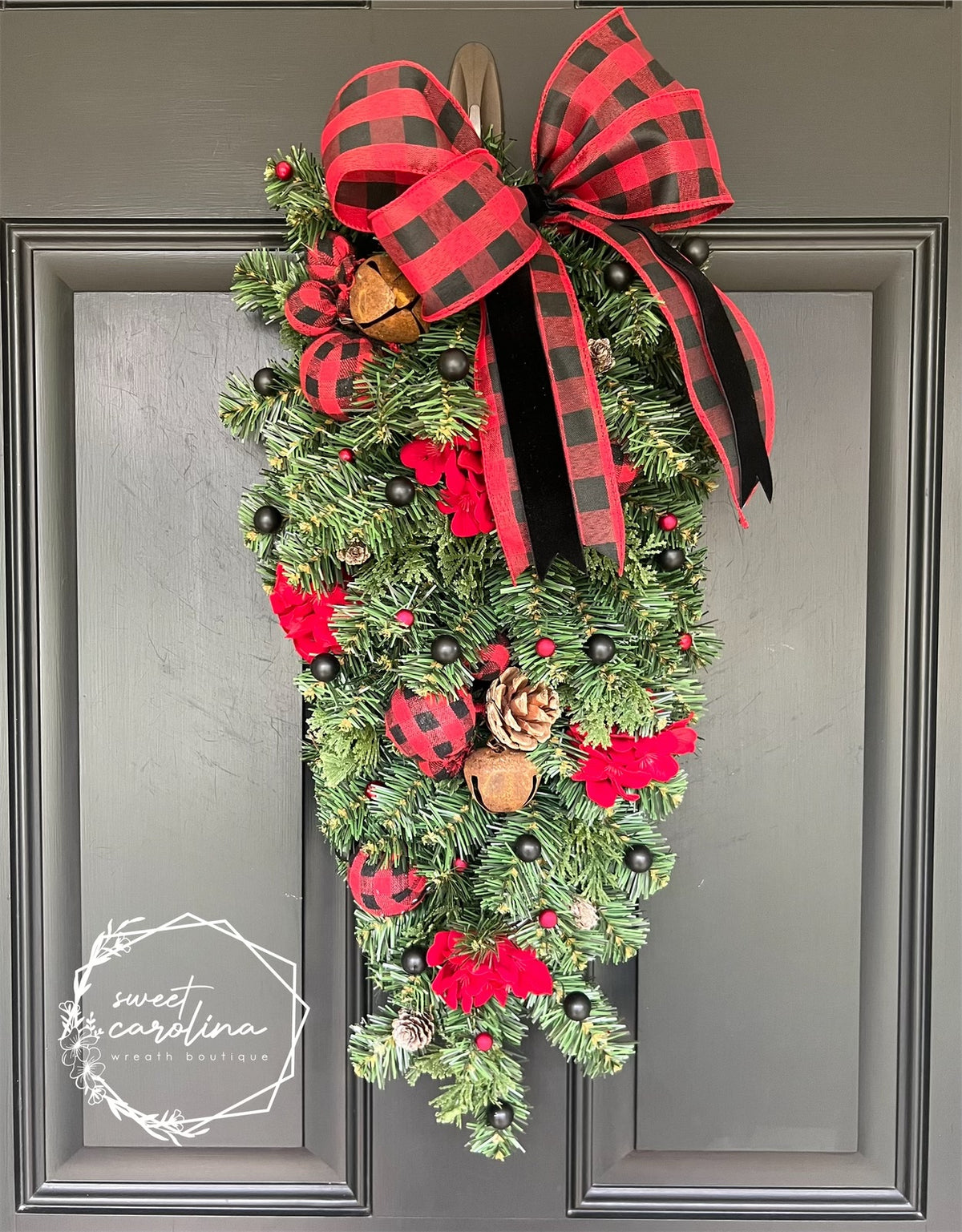 11/18• Winter Wreath Making Workshop• Illumination Wines