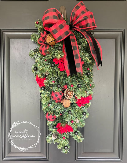 11/18• Winter Wreath Making Workshop• Illumination Wines