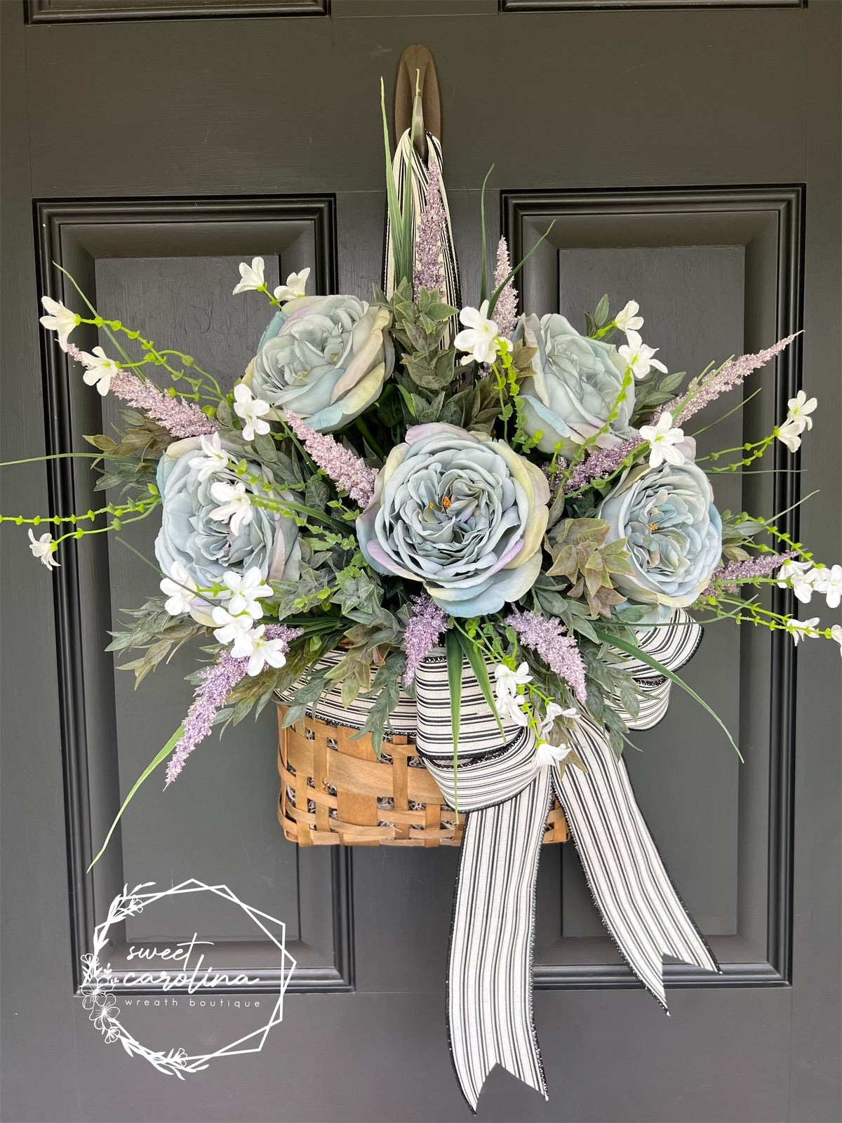 Muted tones of Grey and Lavender with Roses and Ruscus